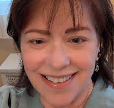 Denise Peck's Instagram, Twitter & Facebook