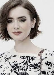 On the one hand, the frizzy texture of. 25 Beautiful Short Haircuts For Round Faces 2017 In 2021 Short Hair Styles For Round Faces Thick Hair Styles Womens Hairstyles