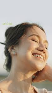 The best treatment for sensitive skin 💚, Our #HoneyAlmondFacial uses  natural ingredients to:, 🍯 Unclog pores, 🍯 Exfoliate the skin, 🍯Calm  redness and irritations, Treat your skin to a gentle cleanse ...