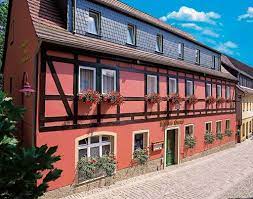 Villa bohemia kurze beschreibung die zentral gelegene villa bohemia liegt nur 100 meter von. Gasthaus Pension Zum Roten Haus Hausansicht Ferienwohnung Hotels Rote Hauser