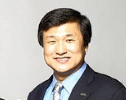 Warren Buffet Wants to Make Li Lu His Successor Because of His Awesome Call 