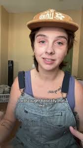 Ollie Rose's Instagram, Twitter & Facebook