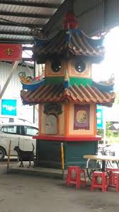 Chong long gong temple (kuil chong long gong) was founded in 1864, is also one of the popular tourist spot for devotees from other states of malaysia and singapore. Chong Long Gong Temple Picture Of Chong Long Gong Temple Batu Pahat Tripadvisor