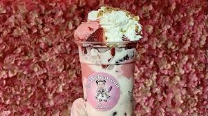 How many people a gallon of ice cream serves depends on how much each person eats. La Michoacana Rose Ice Cream Shop Expanding To 50th France Spring Lake Park Minneapolis St Paul Business Journal