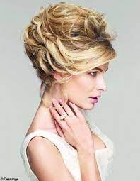 Coiffure Printemps Ete 2021 Les Coupes De Cheveux Tendances Elle Coiffure Mariee Coiffure Mariee Chignon Chignon Flou Mariage