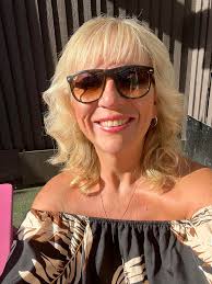 Saturday afternoon beverages in the sunshine … hope everyone doing ok ❤️