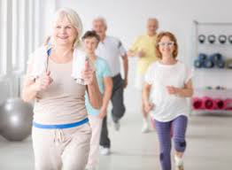 En cette période de confinement, il est conseillé de continuer à bouger. Quelles Activites Sportives Sont Adaptees Aux Seniors