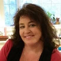 Leslie Lightfoot's Instagram, Twitter & Facebook