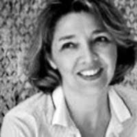 Anna Tosti's Instagram, Twitter & Facebook