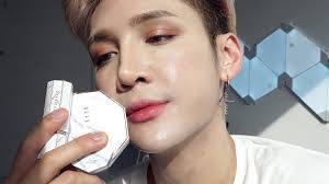 Dear Dahlia: The most aesthetic makeup brand lol || GRWM