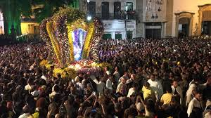 Pátio de nossa senhora do carmo. Procissao Encerra Homenagens A Nossa Senhora Do Carmo E Emociona Milhares De Fieis No Recife Pernambuco G1