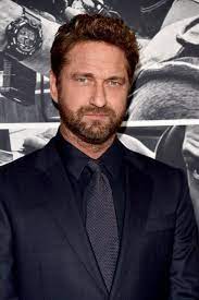 Младший из трех детей в семье маргарет и эдварда батлера. Gerard Butler Starportrat News Bilder Gala De