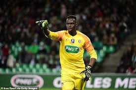 Edouard mendy is a goalkeeper who have played in 25 matches and scored 0 goals in the 2020/2021 season of premier. Chelsea Submit Improved Bid Worth 18m For Rennes Goalkeeper Edouard Mendy Aktuelle Boulevard Nachrichten Und Fotogalerien Zu Stars Sternchen