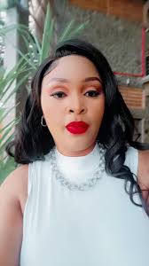 Kiki James (@kikijames6)