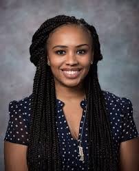 Eva Cerda's Instagram, Twitter & Facebook