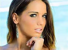 Moundir et les apprentis aventuriers. Manon Marsault Age Bio Faces And Birthday