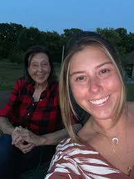 Jessica Hendrix (@j_duck_) • Instagram photos and videos