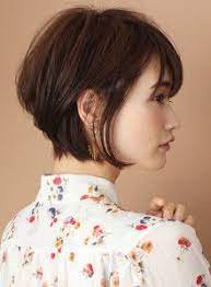 ショートヘア 大人エアリーショート ひし形シルエット circus by beautrium 表参道の髪型 ヘアスタイル ヘアカタログ 2019秋冬 ヘアスタイリング ショートのヘアスタイル ショートボブ