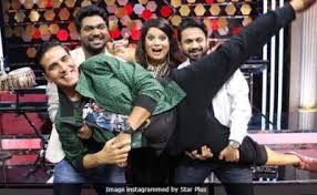 Mallika had posted a post on instagram, on which a man had written a lot of unsightly. Akshay Kumar S Insensitive Remark On Mallika Dua Slammed By Father Vinod Dua