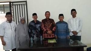 Blog rasmi sekolah kebangsaan taman mahsuri english panel organisation contextual translation of guru penolong kanan pentadbiran into english. Pengurus Kanan In English Kana Kwbr32 Image 1421817 Zerochan Anime Image Board Never Apologise For Your English