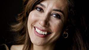 Fidan ekiz ( rozenburg, 10 december 1976) is een nederlands journaliste, presentatrice en documentairemaakster. Presenter Fidan Ekiz Find Tinder So Onromantisch