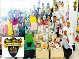 Aku sendiri pria keturunan chinese bernama reno, dengan tinggi badan 185 cm, atletis. Warga Sk Felda Bandar Baru Serting Terima Lima Kotak Buku Hasil Penyertaan Anugerah Gpsbestari 2016 Negeri Sembilan Gps Bestari