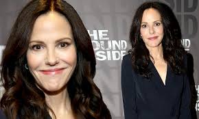 Mary Louise Parker 55 Looks Decades Younger Than Her Years