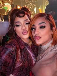 Mi hermana @lala en Brooklyn conmigo. Una de las reales ❤️ I • LOVE • U •  LA you support me in EVERY endeavor at ALL times… Slide 2 is proof LOL 😂