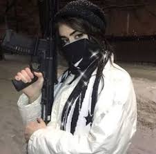  Listarisha Official Farishaazahrawibowo Profil Pinterest