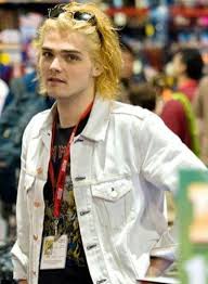 640 x 960 jpeg 63kb. He Looks Like An Angered Lesbian My Chemical Romance Gerard Way Emo Music