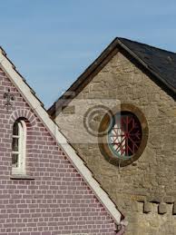 Rundes Fenster Der Ehemaligen Synagoge In Oerlinghausen Fototapete Fototapeten Kleinstadt Altbau Synagoge Myloview De