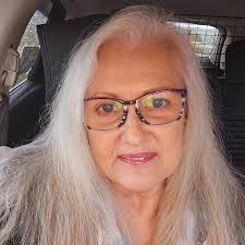 Linda lived with chronic pain in her lower back, hips, pelvis, and leg for  nearly 30 years. Despite trying PT, injections, pain medication, and a  spinal fusion, Linda did not get lasting