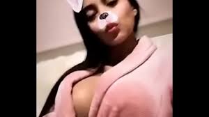 Wanda Nara's compelling nipples causing hearts race