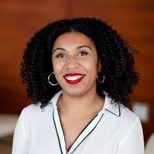 Brenda Demo's Instagram, Twitter & Facebook