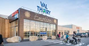Migros Migros France C Onebuyone Designers Du Commerce Retail Architecture Commerce Identite Branding Traiteur Fruits Et Thoiry Cave A Vin Boucherie