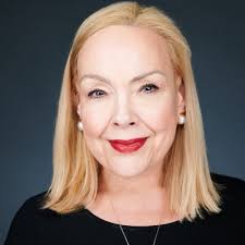 I am thrilled to be back at the Cincinnati Playhouse in the Park, the…