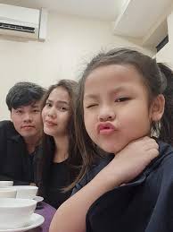 ខ្ញុំបាទ...