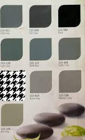 Meskipun rumahmu dibangun di lahan yang minim, kamu bisa tetap mengaplikasikan varian warna cat rumah di bawah ini kok. Baru 49 Warna Cat Catylac Light Grey