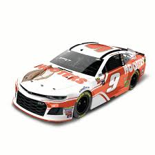 At least one of the models on set, eden davis, hopped behind the wheel of his no. Lionel Racing Lionel Racing Chase Elliott 9 Hooters 2018 Chevrolet Camaro 1 24 Scale Ho Die Cast Walmart Com Walmart Com