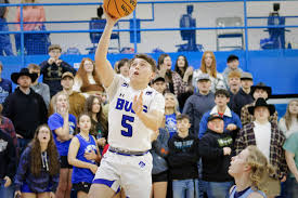 B-U rally comes up short against Philip Barbour in 65-61 setback