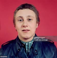 2,968 Stephen Ellis Photos & High Res Pictures