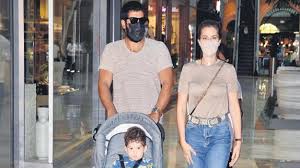 Geçtiğimiz ay kendisi gibi oyuncu burak özçivit ile evlenen fahriye evcen hamile mi? Fahriye Evcen Setlere Geri Donuyor