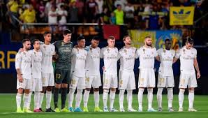 فوائد تأجيل الكلاسيكو لديسمبر على ريال مدريد و برشلونة موقع سبورت 360 تأجلت مباراة القمة الإسبانية الكلاسيكي Real Madrid Real Madrid Team Real Madrid Photos