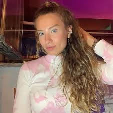 Derya uluğ, irmak arıcı ve eypio da eşlik etti türkiye futbol federasyonu'ndan (tff) yapılan açıklamada mustafa sandal. Super Fm Genc Sarkici Irmak Arici Dan Yeni Pozlar ÙÙŠØ³Ø¨ÙˆÙƒ