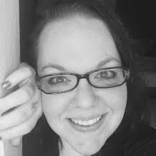 Amazon.com: Scnioy Funda para iPad de 9ª generación, funda para iPad de 9ª,  8ª y 7ª generación, iPad de 10.2 pulgadas, con protector de pantalla,  soporte para bolígrafo, soporte giratorio de 360°,