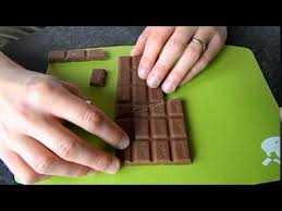 Le Mystere De La Tablette De Chocolat Infinie Youtube