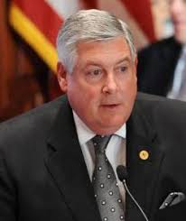 GOP's Dillard Officially Enters Ill. Governor's Race