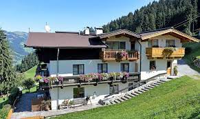 Haus bergfried is located at nachtsöllberg 16, 0.7 miles from the center of westendorf. Haus Bergfried Westendorf