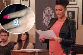 Beautiful diamond ring perfect for engagements, anniversaries, or statement jewelry. Katie Price Loses Diamond From Wedding Ring While Mucking Out Horses Mirror Online