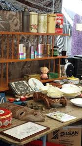 Retro Vintage Antique Stand Market Rotterdam Meent Binnenrotte Tweedehands Markt Shopping Tuesday And Saturday Retro Vintage Retro Vintage